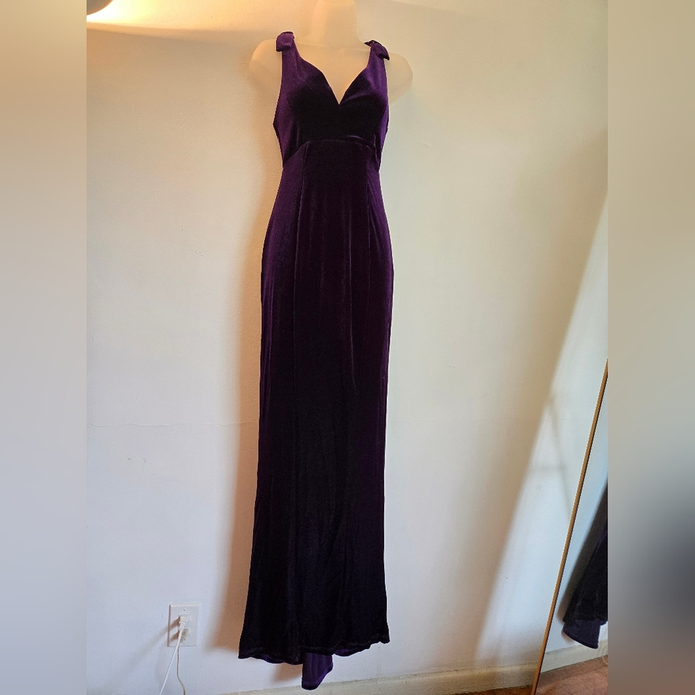 Pinup Couture by Laura Byrnes Gilda Gown - Dark Purple Velvet - Size 6/8